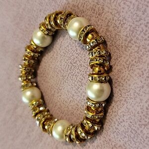 Golden Coloured Bead & Flat Glass rhinestone beads with Pearl Bead Bracelet(23)